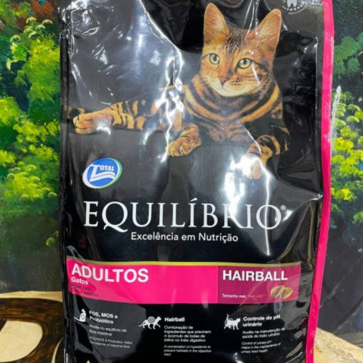 Thức ăn cao cấp Equilibrio dành cho mèo trưởng thành lông ngắn (tiêu búi lông) Cats Hairball 1,5kg
